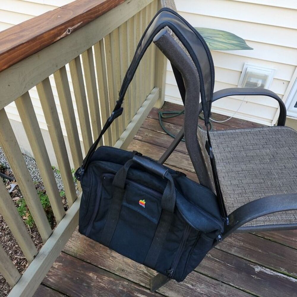 Macintosh Laptop Bag Portfolio Carrying Case Crossbody Black Rainbow Apple Logo - Picture 10 of 10